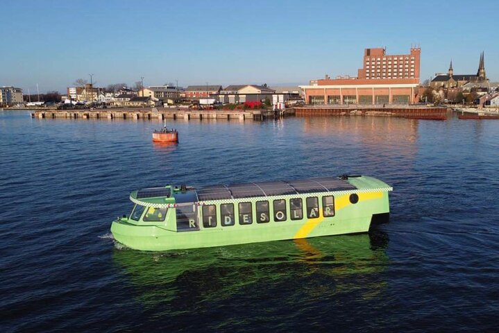 Solar harbour cruise with live music! (Optional lunch/dinner)