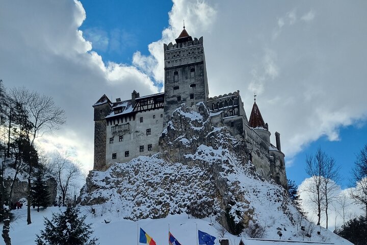 Dracula's Castle, Peles Castle and Brasov - Private Day Trip from Bucharest