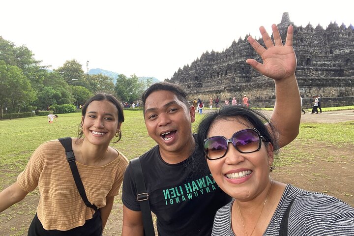 Borobudur Sunrise from setumbu Hill , Merapi Volcano & Prambanan Full Day Tour
