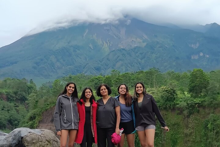 Borobudur Sunrise from setumbu Hill , Merapi Volcano & Prambanan Full Day Tour