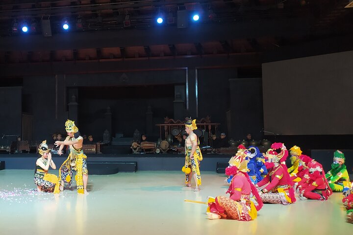 Borobudur Climb To The Top, Prambanan Temple And Ramayana Ballet