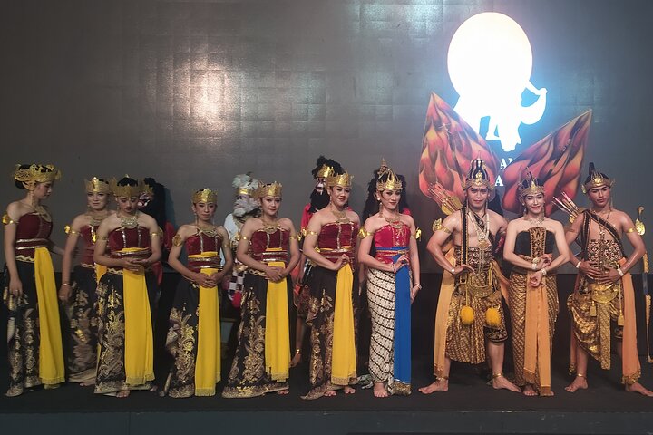 Borobudur Climb To The Top, Prambanan Temple And Ramayana Ballet