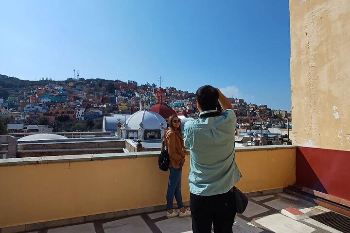 Cultural walk through the center of Guanajuato