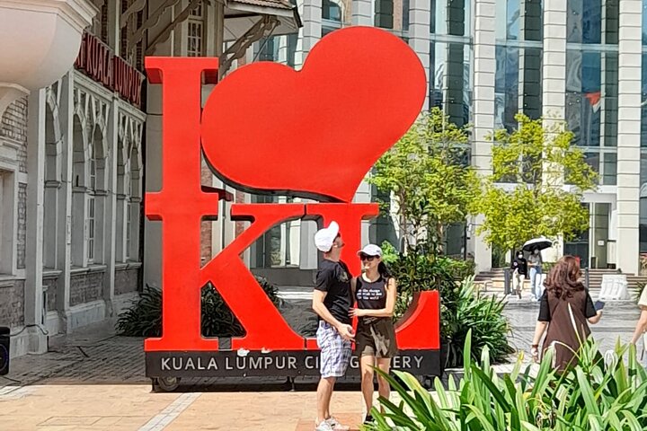 Kuala Lumpur International Airport Layover Tour