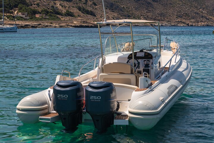 Private charter Egadi Islands