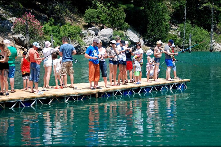 Side Green Canyon Boat Trip With Unlimited Drinks And Lunch
