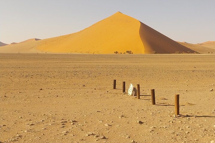 2 Day Scenic Sossusvlei Adventure Tour in Namibia