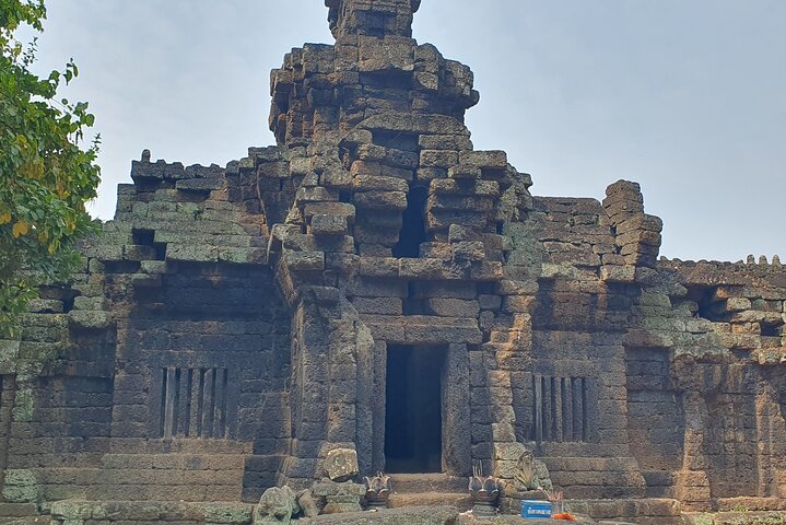 Daily Phnom Penh to Siem Reap by private car