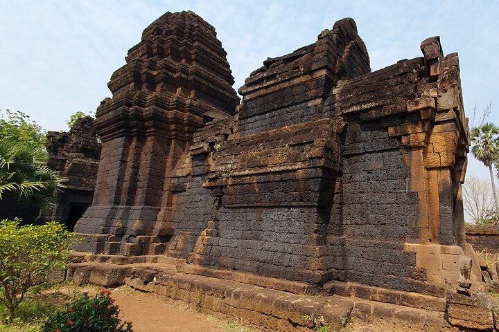 Daily Phnom Penh to Siem Reap by private car