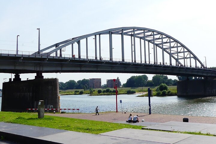 1,5 hour private guided Highlights of Arnhem City Walk