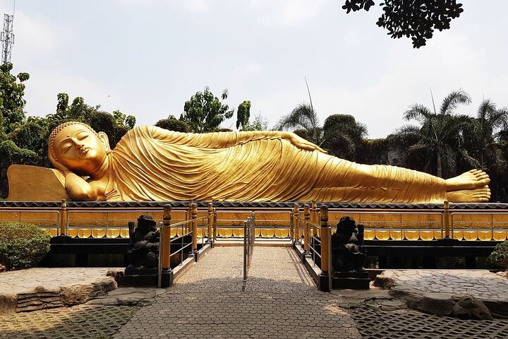 Trowulan Tour Ruin of Majapahit Kingdom from Surabaya