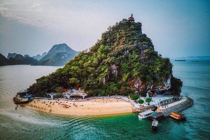 Amazing Cruise - Luxury Day Tour from Ha Long Bay