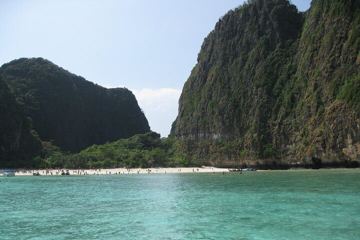 Phi Phi Island Adventure Day Tour from Phuket Speedboat/Catamaran