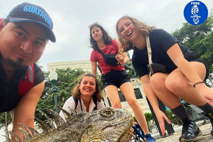 Guayaquil Private Experience - City Tour for Seniors