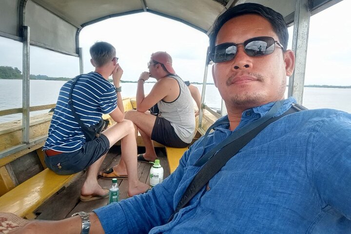 4 hours taking tuk tuk to see Mekong dolphins and countryside