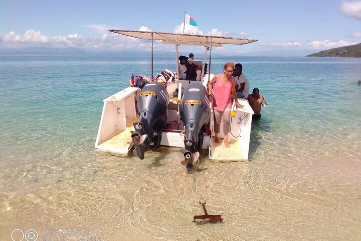 Guided day tour to the Nosy Iranja Natural Island