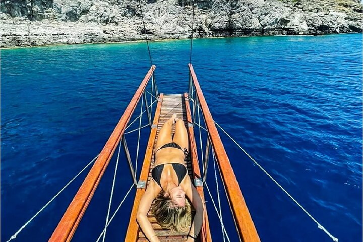 Rhodes Day Cruise (with lunch & unlimited drinks) 5,5 Hours