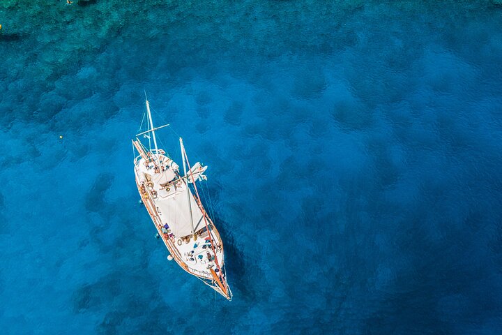 Rhodes Day Cruise (with lunch & unlimited drinks) 5,5 Hours