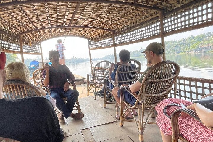 Cochin: Backwater Village Eco Boat Cruise with Lunch