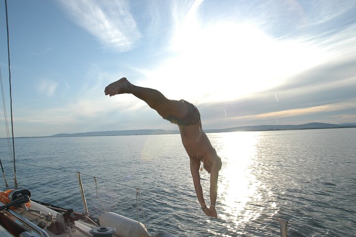 7-day cruise in a 12-meter sailboat