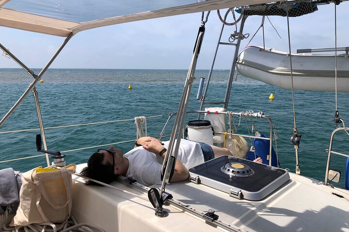 7-day cruise in a 12-meter sailboat