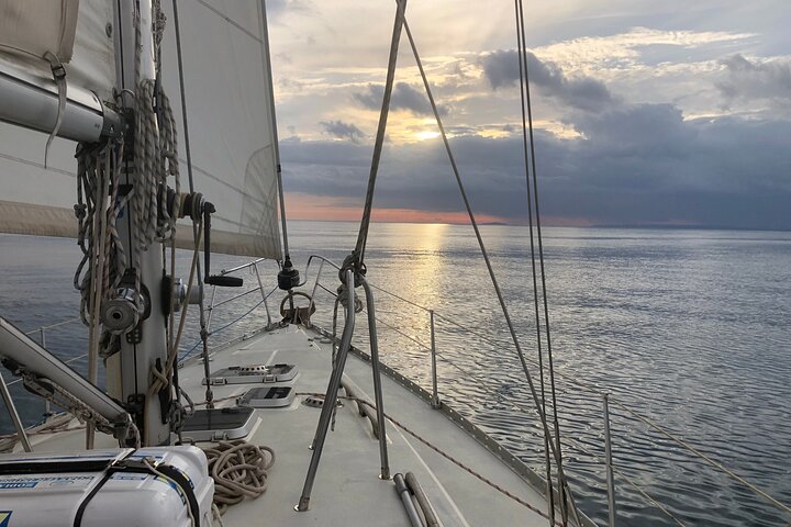 7-day cruise in a 12-meter sailboat