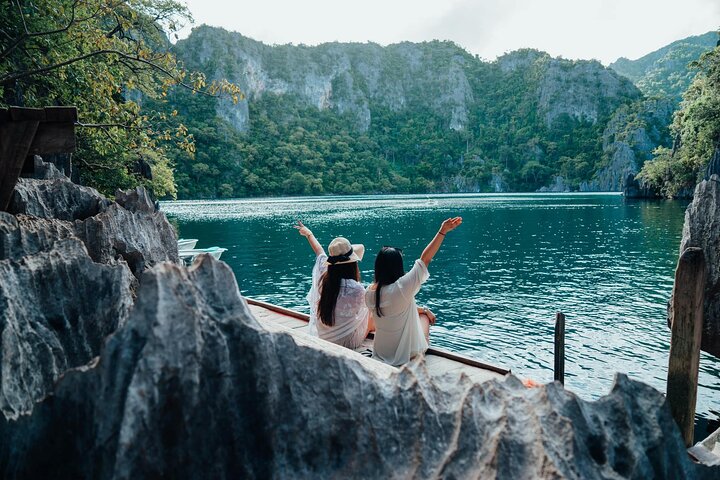 Coron Palawan Snorkeling & Island Hopping Tour (Private)