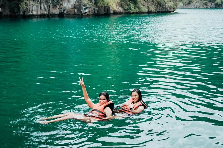Coron Palawan Snorkeling & Island Hopping Tour (Private)