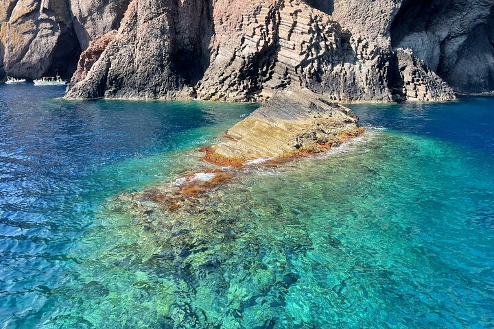 Afternoon in Scandola and coves of Piana with stop in Girolata