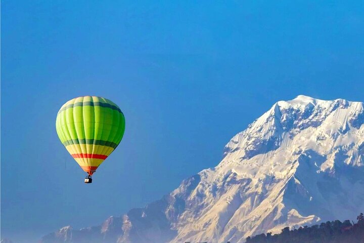 Pokhara: Hot Air Ballooning Tour in Pokhara