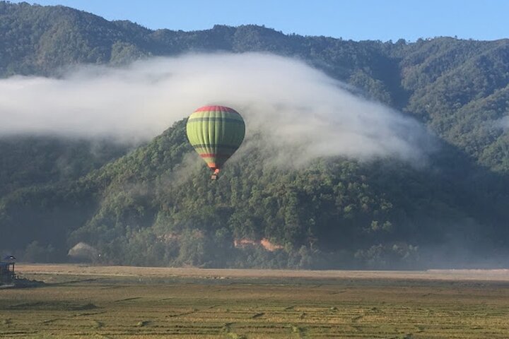Pokhara: Hot Air Ballooning Tour in Pokhara