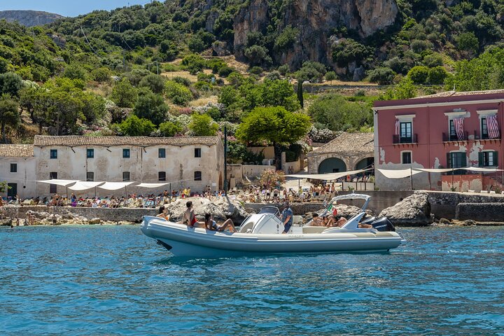 8-Hour Boat Tour from Castellammare del Golfo to San Vito Lo Capo