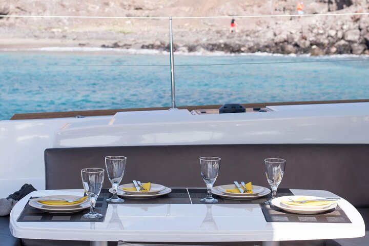 Fuerteventura: Small-Group Magic Deluxe Catamaran Cruise