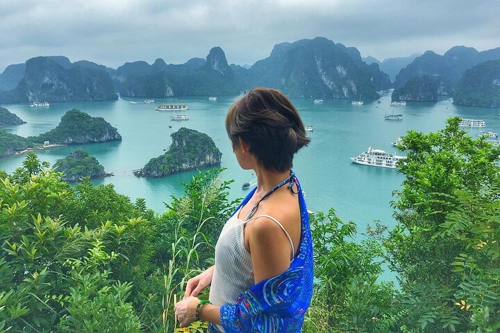 Halong Bay Full-Day Cruise with Lunch Meal, Cave ,Island & Beach