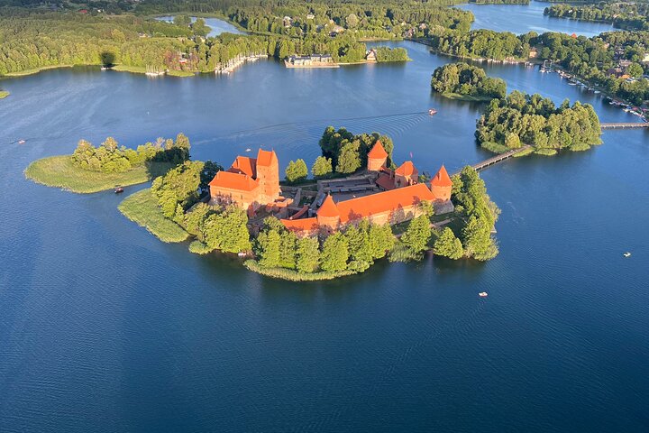 Hot air balloon flight Vilnius, Trakai with Transfer & Shampagne