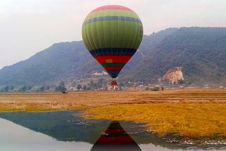 Pokhara: Hot Air Ballooning Tour in Pokhara
