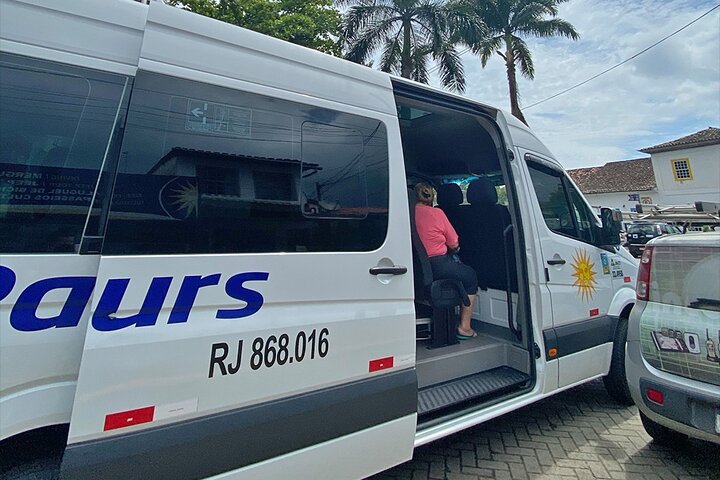 From Paraty: shared transfer to Ilha Grande