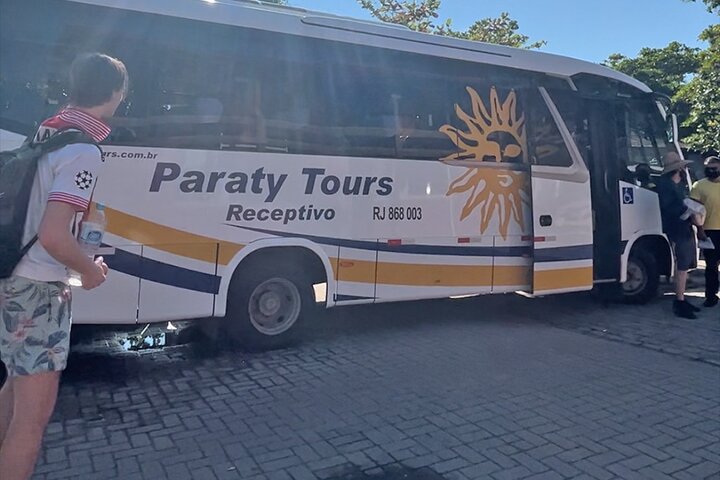 From Paraty: shared transfer to hotels in Rio de Janeiro