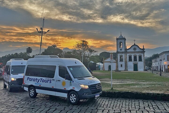 From Paraty: shared transfer to Rio de Janeiro