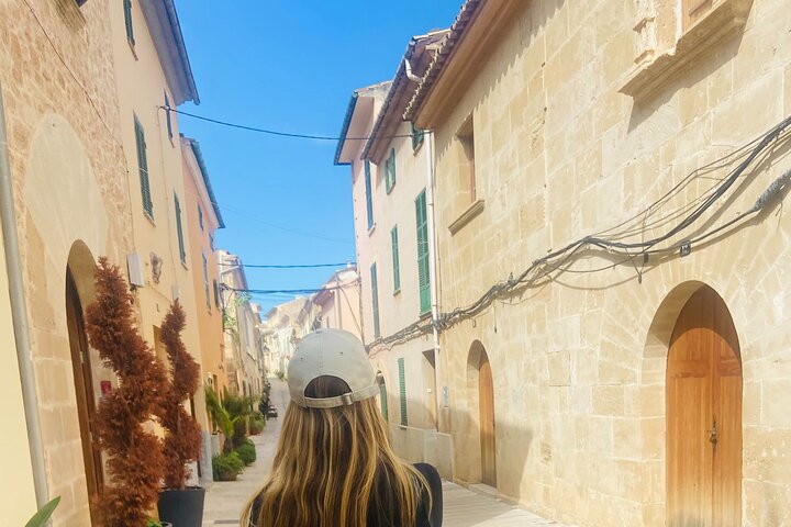 Mallorca Full-Day Tour Valldemossa Deià and Sóller Experience