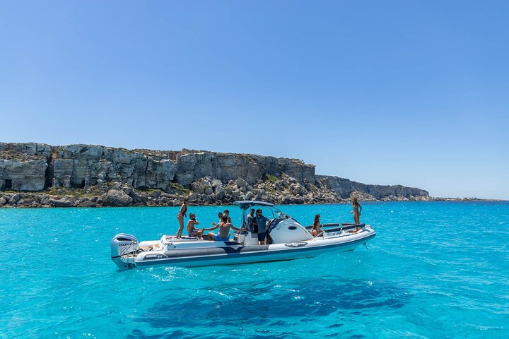 Boat Tour Egadi Day discover Favignana and Levanzo from Trapani