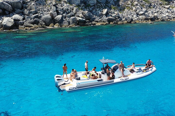 Boat Tour Egadi Day discover Favignana and Levanzo from Trapani