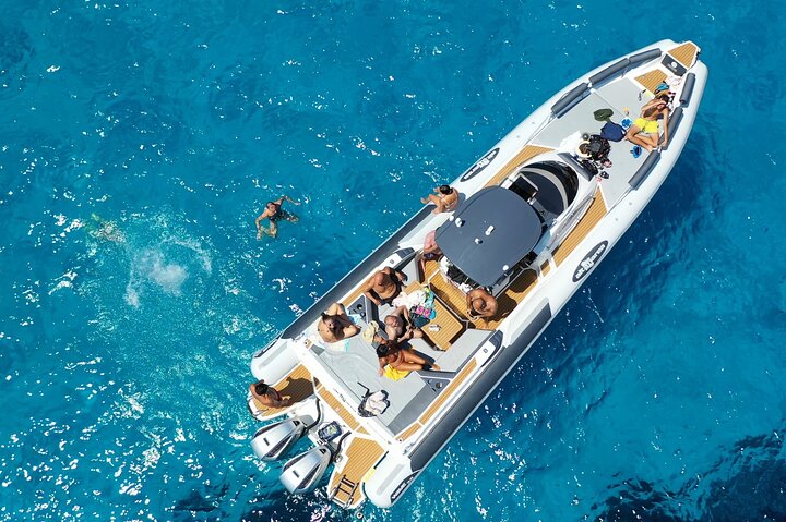 Boat Tour Egadi Day discover Favignana and Levanzo from Trapani