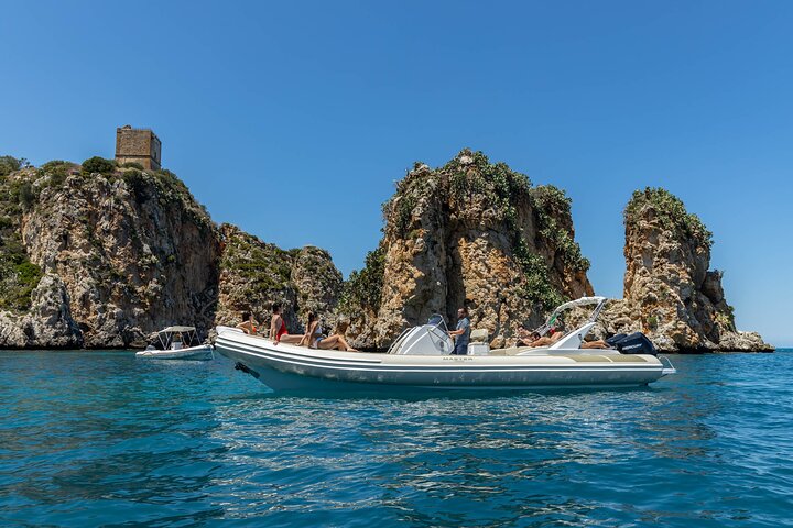 8-Hour Boat Tour from Castellammare del Golfo to San Vito Lo Capo