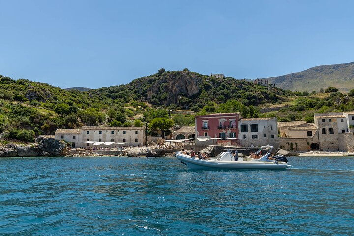 8-Hour Boat Tour from Castellammare del Golfo to San Vito Lo Capo