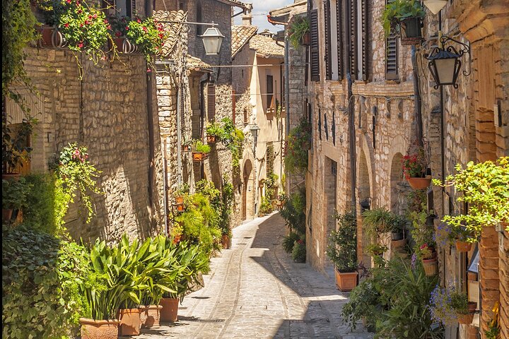 Orvieto and Civita di Bagnoregio from Civitavecchia - Private Tour