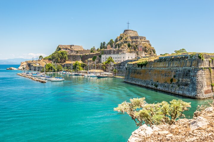 Corfu for Cruise Ships: 6 Hour Tour with Boat Ride or Beach Visit