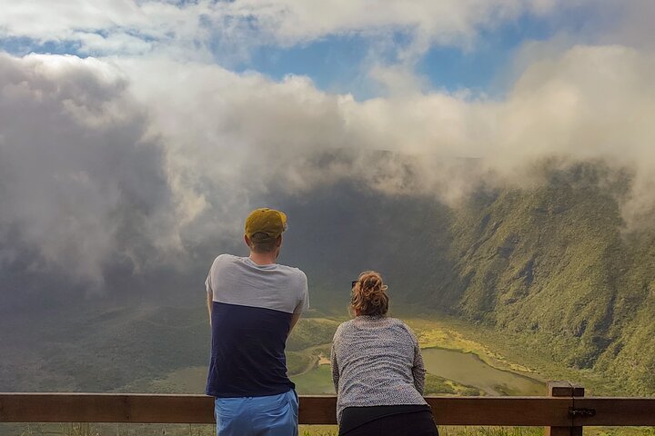 Faial Island: Full Day with Local Guide, Volcanoes and Landscapes