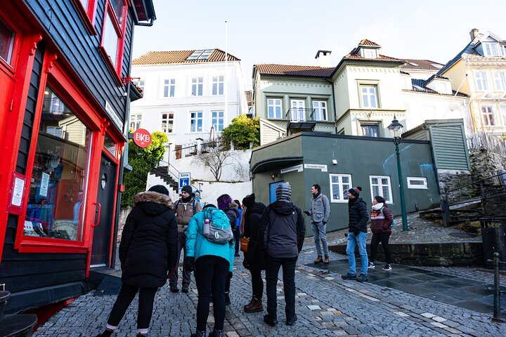 Walking Tour in Bergen of the Past and Present