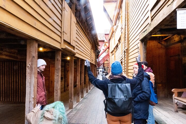 Walking Tour in Bergen of the Past and Present